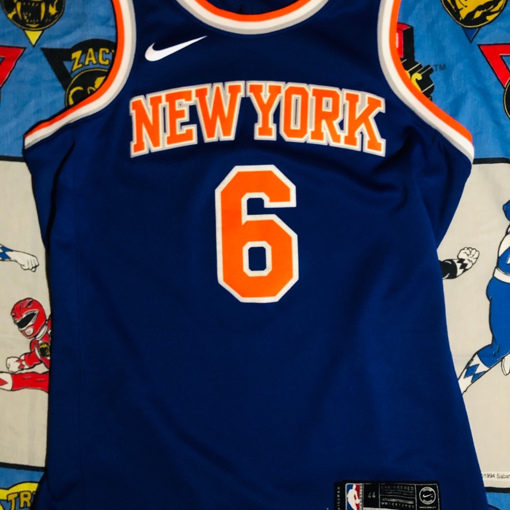 Knicks jersey